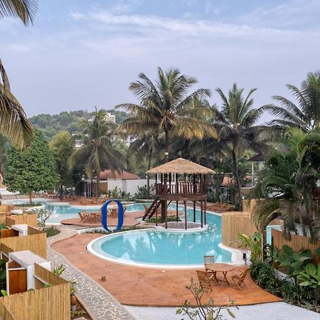 Azora By Ayatana, Goa Hotell Morjim Eksteriør bilde