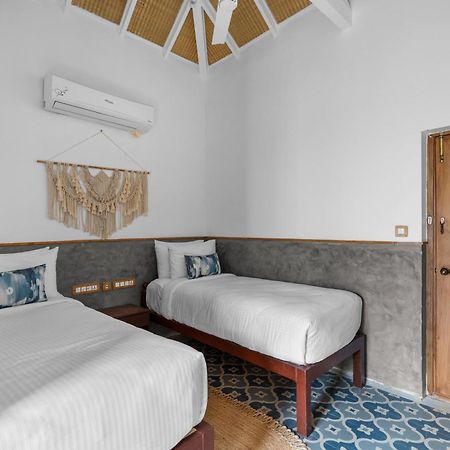 Azora By Ayatana, Goa Hotell Morjim Eksteriør bilde